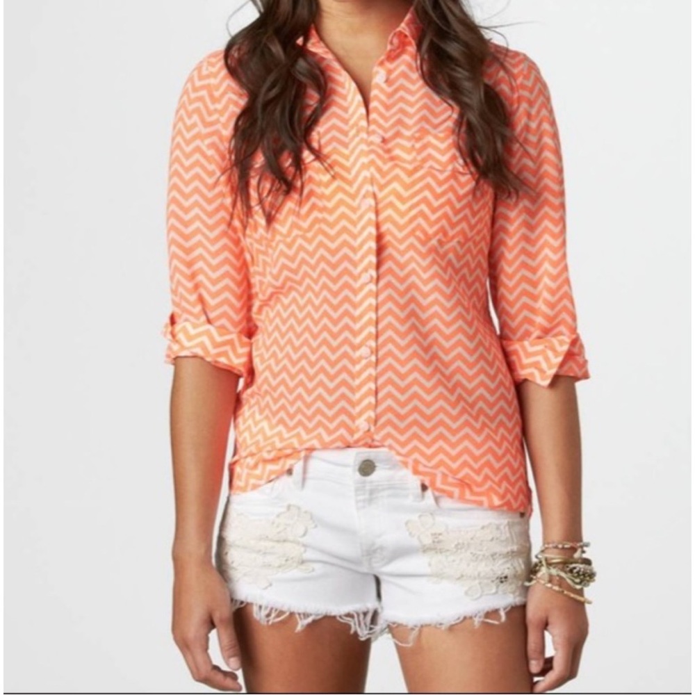 American Eagle Outfitters Zig Zag Blouse.